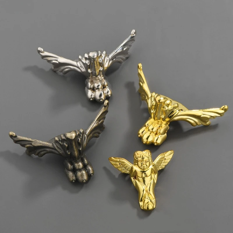 8pcs Antique Corner Brackets Z - Furniture Hardware For Legs recensione e prezzo