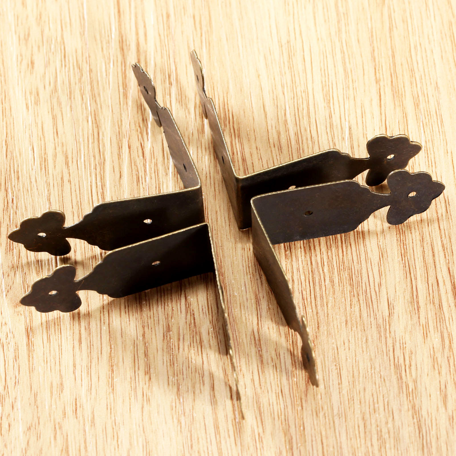 4pcs Decorative Corner Protect - Furniture Hardware For Legs recensione e prezzo