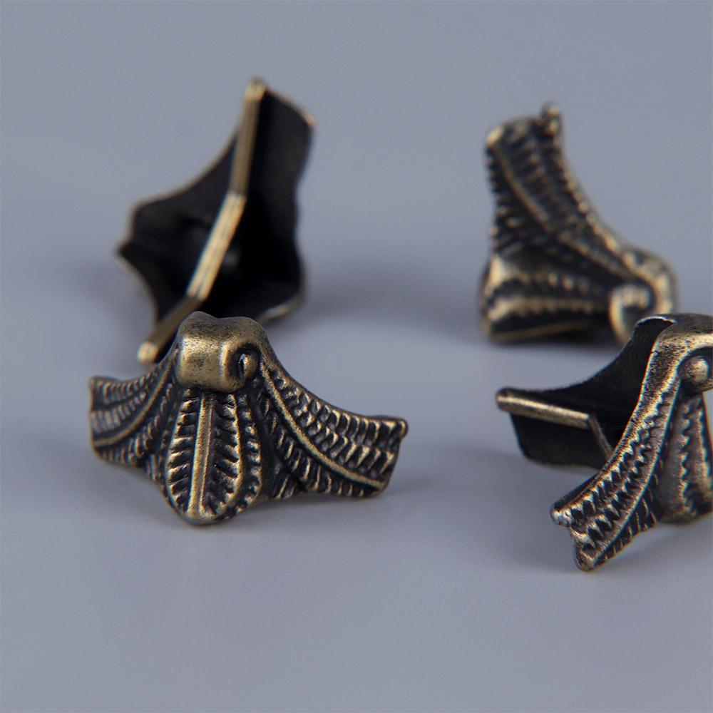 4Pcs Antique Corner Protector  - Furniture Hardware For Legs recensione e prezzo