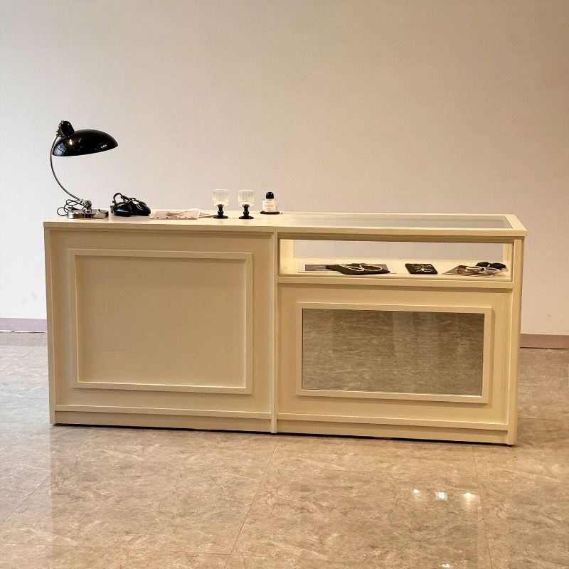 Clothing Store Checkout Page P - Furniture For Hardware Shop recensione e prezzo
